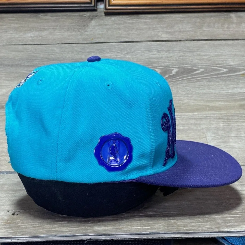 Charlotte Hornets Hat Cap Snap Back Mens Teal‎ NBA Basketball Adidas Script